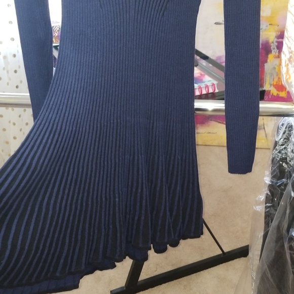 Express Work Dress - Picture 3 of 3